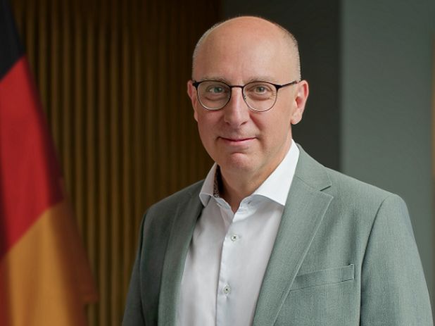 Sinan Selen Übernimmt Verfassungsschutz Karriere Eines Aufsteigers - uqbmszx