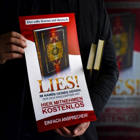 Die Aufnahme zeigt ein Flyer der LIES!-Kampagne. (Quelle: Bundesamt für Verfassungsschutz) Die Aufnahme zeigt ein Flyer der LIES!-Kampagne.