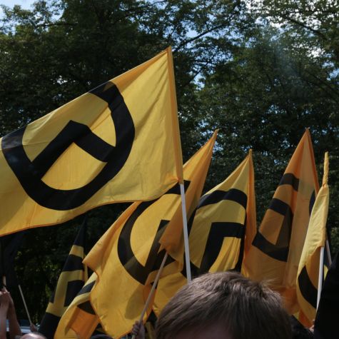 The photograph shows a demonstration event of the "Identitäre Bewegung e.V." on June 17, 2017 in Berlin. 